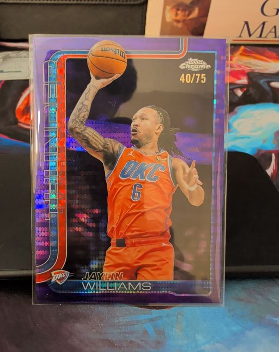 2025-26 Topps Chrome #105 Jaylin Williams — front