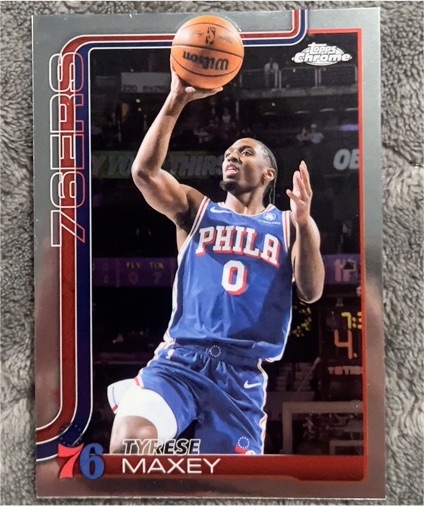 2025-26 Topps Chrome #185 Tyrese Maxey — front