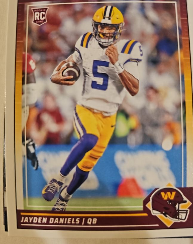 2024 Panini Score #302 Jayden Daniels — front