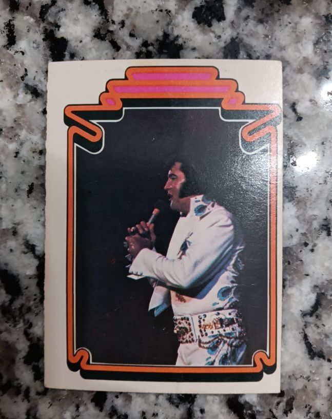 1978 Donruss #10 Elvis Presley — front