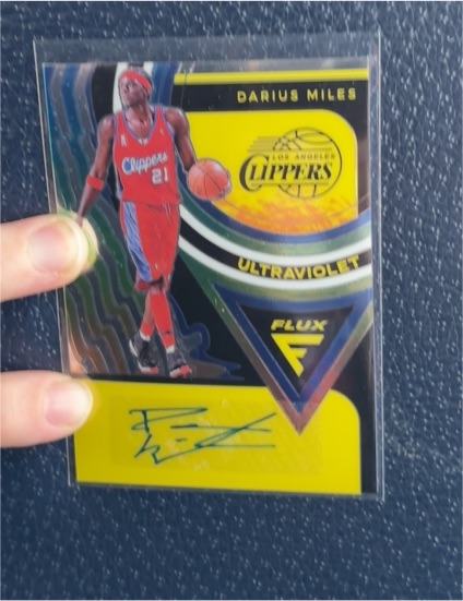 2020-21 Panini Flux Ultraviolet #UV-DMI Darius Miles — front
