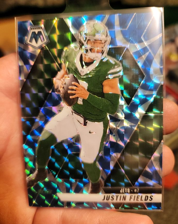 2025 Panini Mosaic #125 Justin Fields — front