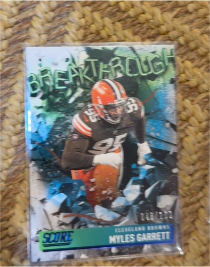 2021 Panini Score #B6 Myles Garrett Breakthrough — front