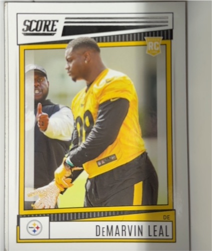 2022 Score #356 DeMarvin Leal — front
