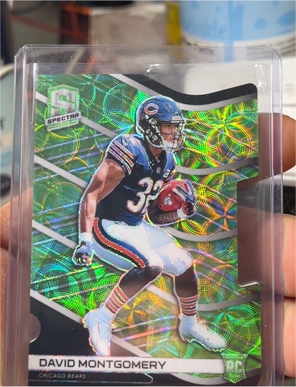 2023 Panini Spectra #9 David Montgomery — front