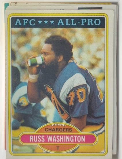 1980 Topps #305 Russ Washington — front