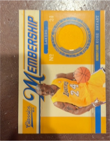 2010-11 Panini Classics Membership #23 Kobe Bryant — front