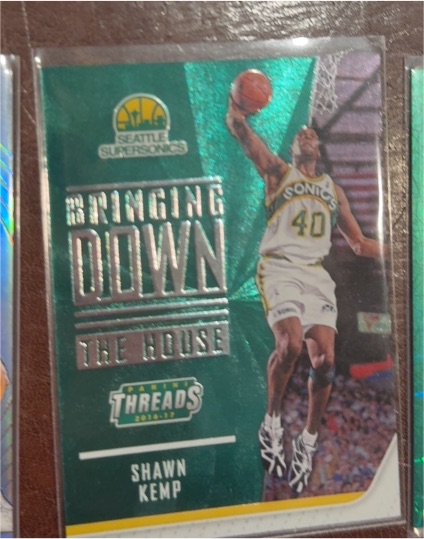 2010-11 Panini Threads Bringing Down The House Shawn Kemp — front