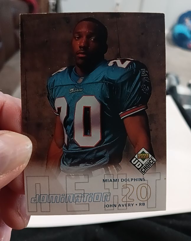 1998 Upper Deck UD Choice Domination Next #20 John Avery — front