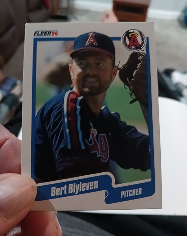 1990 Fleer #128 Bert Blyleven — front