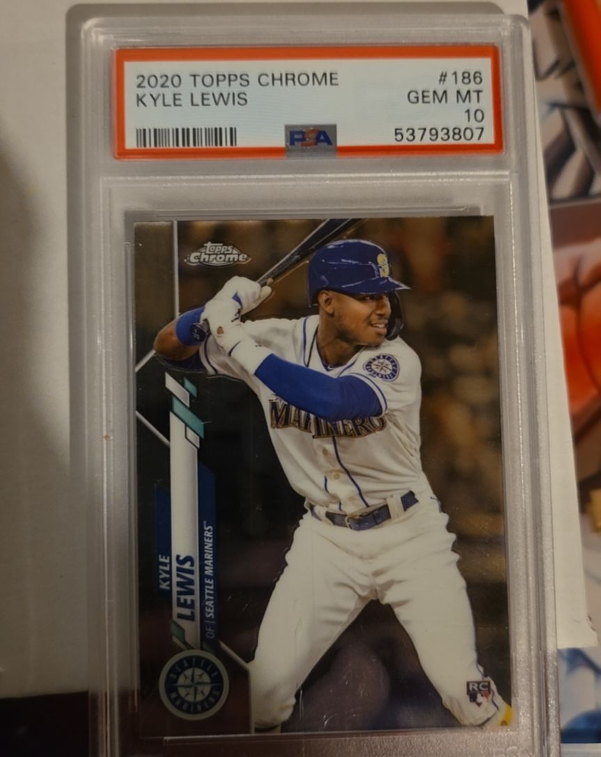 2020 Topps Chrome #186 Kyle Lewis — front
