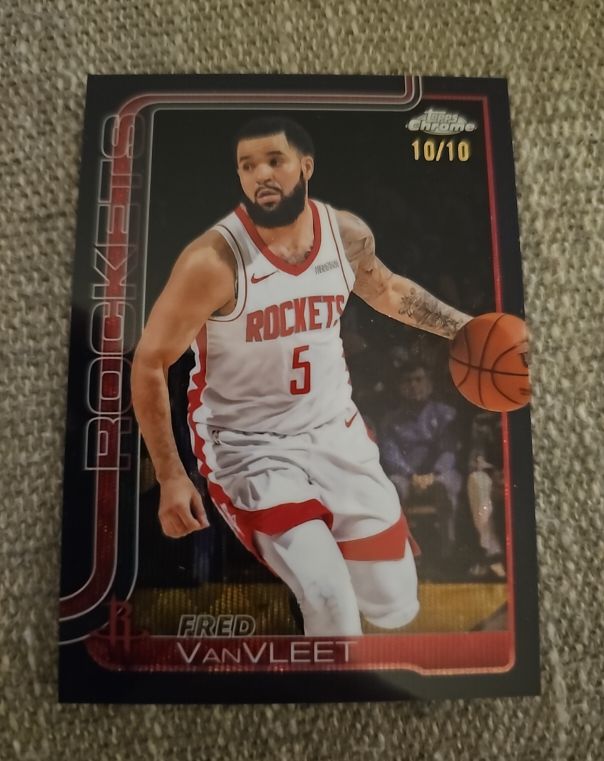 2025-26 Topps Chrome #66 Fred VanVleet — front