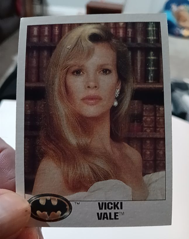 1989 Topps Batman #6 Vicki Vale — front
