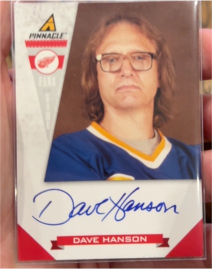 2011 Pinnacle Fans of the Game Autographs Dave Hanson #3 — front