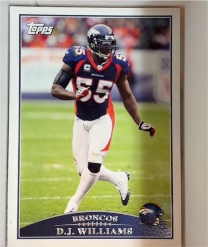 2009 Topps #47 D.J. Williams Denver Broncos — front