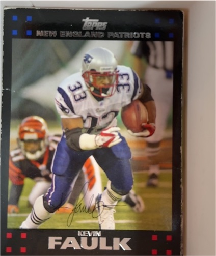 2007 Topps #82 Kevin Faulk New England Patriots — front