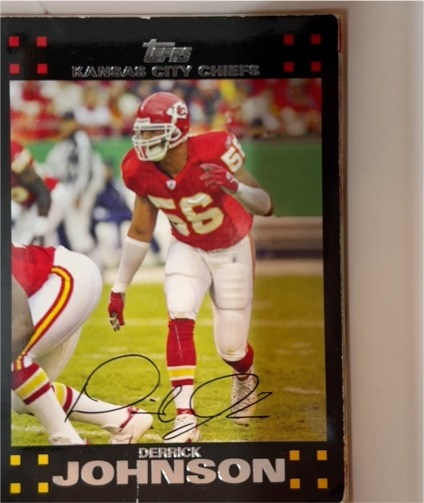 2007 Topps #275 Derrick Johnson — front