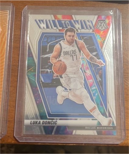 2020-21 Panini Mosaic #12 Luka Dončić Will to Win — front