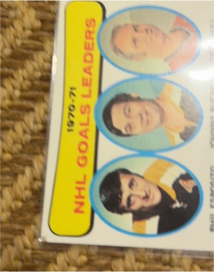 1971 Topps #1 NHL Goals Leaders Phil Esposito Johnny Bucyk Bobby Hull — front