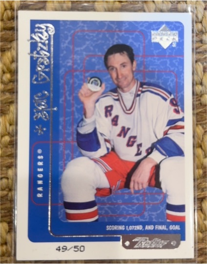 1999-00 Upper Deck Retro Epic Gretzky #EG10 Wayne Gretzky — front