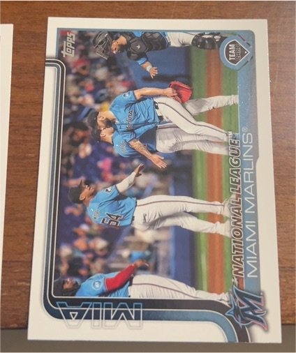 2025 Topps #340 Miami Marlins Team Card — front