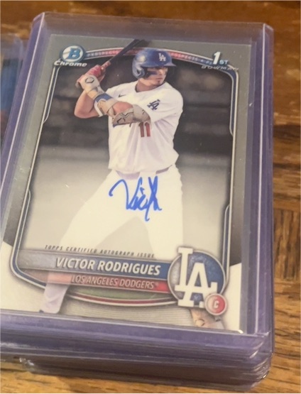 2025 Bowman Chrome #CPA-VR Victor Rodrigues — front