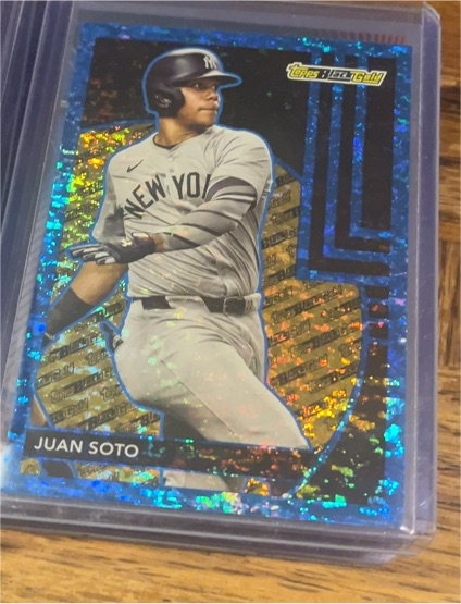 2025 Topps Black Gold #BG-10 Juan Soto — front