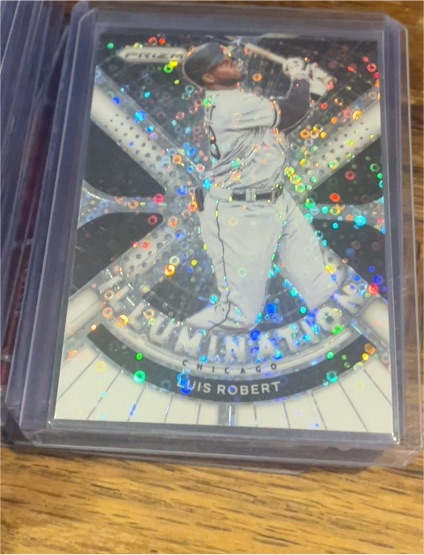 2021 Panini Prizm Illumination #IL-6 Luis Robert — front