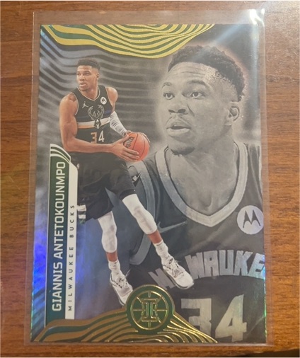 2021-22 Panini Illusions #49 Giannis Antetokounmpo — front