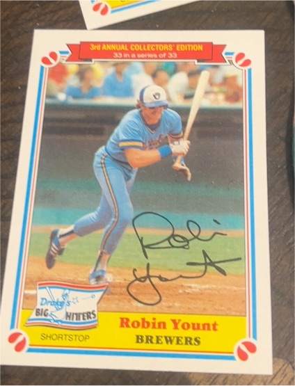 1983 Topps Drake's Big Hitters #33 Robin Yount — front