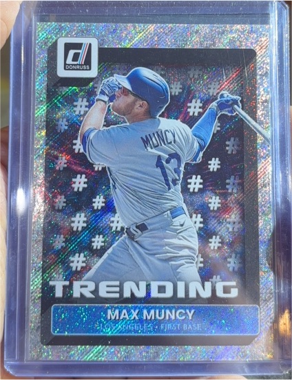 2022 Donruss #T-12 Max Muncy Trending — front
