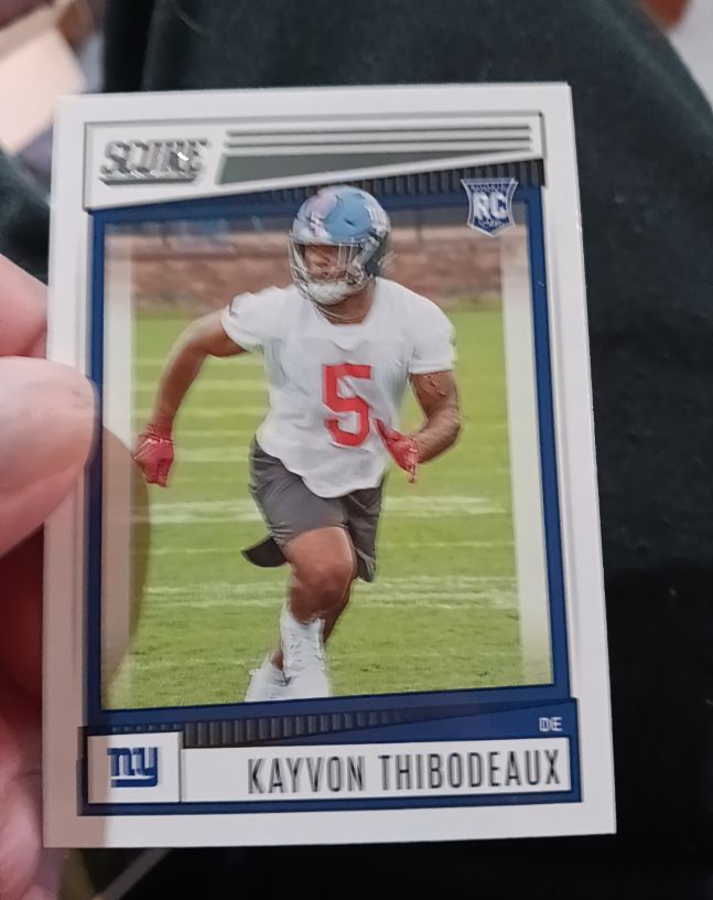2022 Panini Score #308 Kayvon Thibodeaux — front