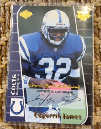 1999 Collector's Edge Triumph #T162 Edgerrin James — front