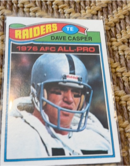 1976 Topps #380 Dave Casper — front