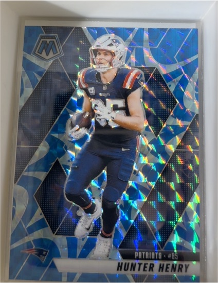2025 Panini Mosaic #79 Hunter Henry — front