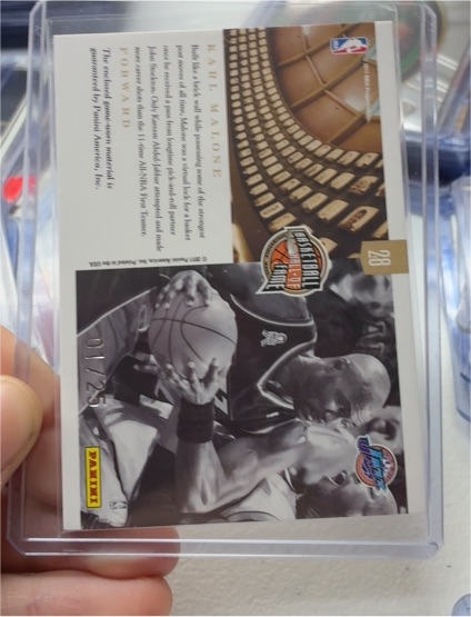 1997-98 Fleer #28 Kobe Bryant — front
