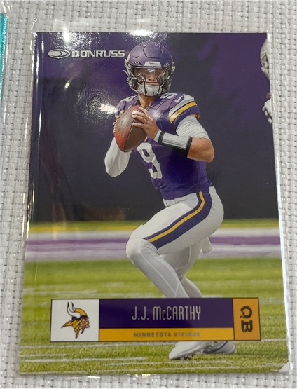 2025 Donruss #R05-JMC J.J. McCarthy Retro 2005 — front