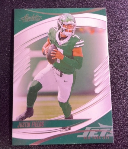 2025 Panini Absolute #3 Justin Fields — front
