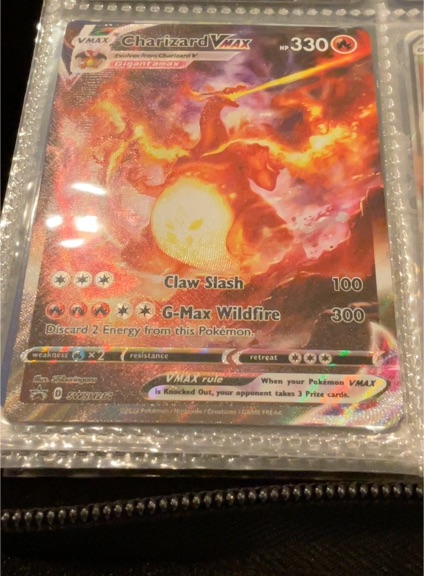 2020 Pokémon SWSH261 Charizard VMAX — front