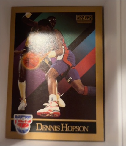1990-91 SkyBox #182 Dennis Hopson — front