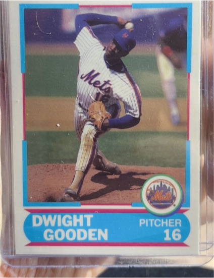 1988 Score Young Superstars #3 Dwight Gooden — front