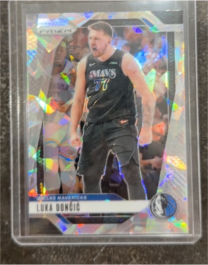 2024-25 Panini Prizm #89 Luka Dončić — front