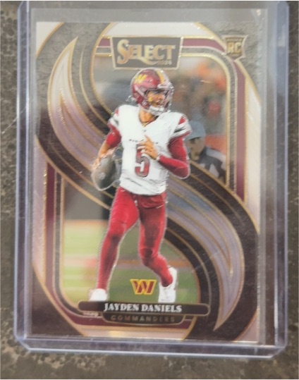 2024 Panini Select Premier Level #112 Jayden Daniels — front
