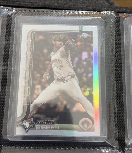 2025 Topps Chrome Update #USC52 Shane Bieber — front