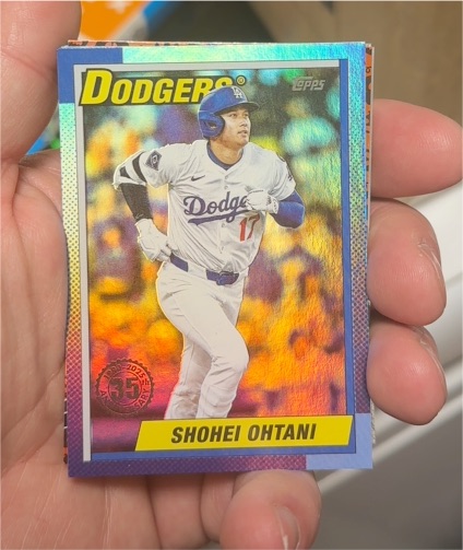 2025 Topps Update Series 1990 Topps #U90-33 Shohei Ohtani — front
