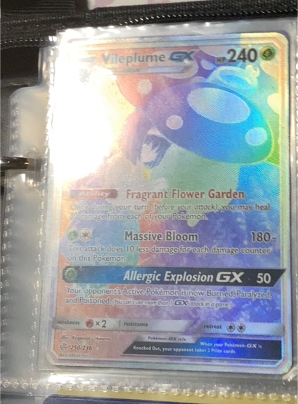 2019 Pokémon Sun & Moon Cosmic Eclipse #250 Vileplume GX — front