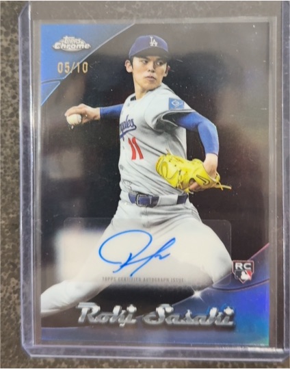 2025 Topps Chrome #Roki Sasaki — front