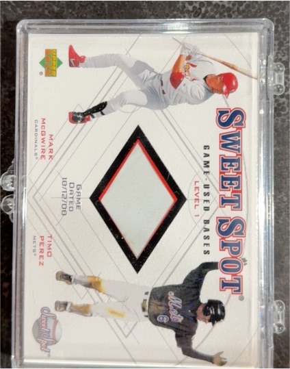 2001 Upper Deck Sweet Spot Game Base Duos #B1MP Mark McGwire/Timo Perez — front