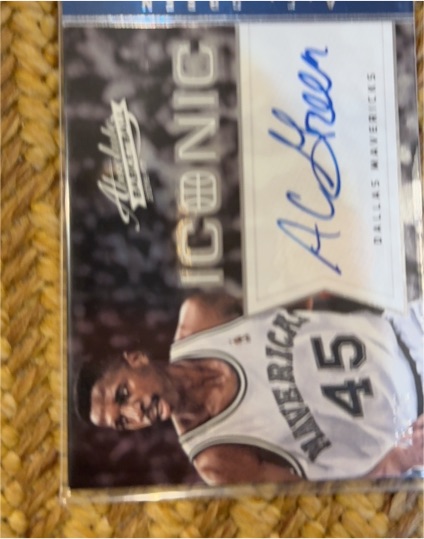 2016-17 Panini Absolute Iconic Autos #5 Acie Law — front