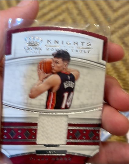 2019-20 Panini Crown Royale Knights of the Round Table Materials #23 Tyler Herro Rookie — front